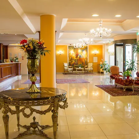Semiramide Palace Szálloda 4*