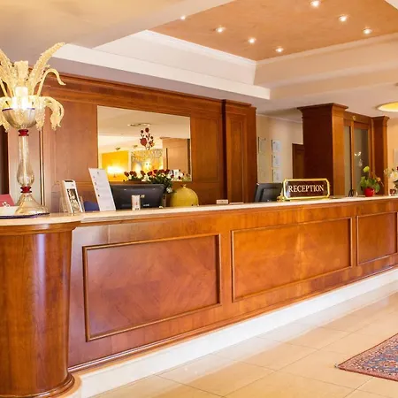 Semiramide Palace 4* Castellana Grotte