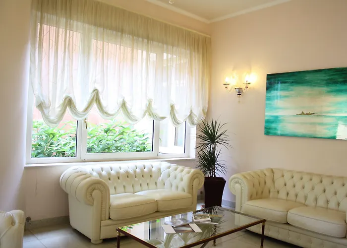 Semiramide Palace Castellana Grotte