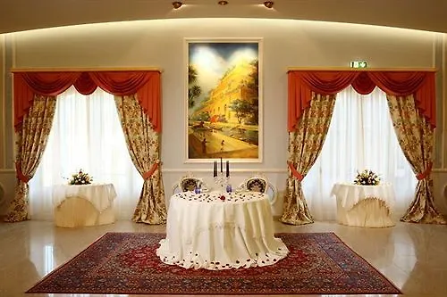 Semiramide Palace 4* Castellana Grotte